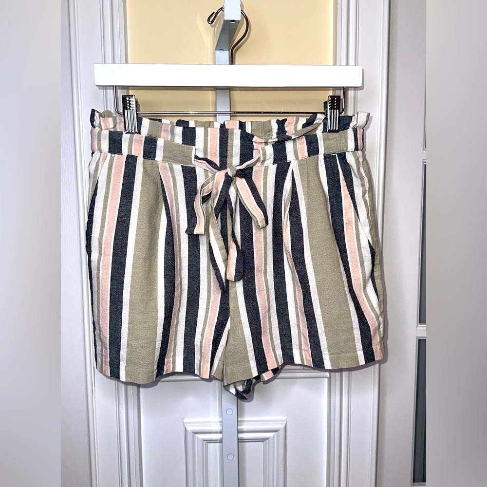 Express Shortie Super High Rise Shorts Size Small